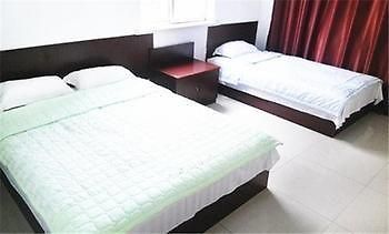 Longtai Star Hotel Qingdao Exterior foto